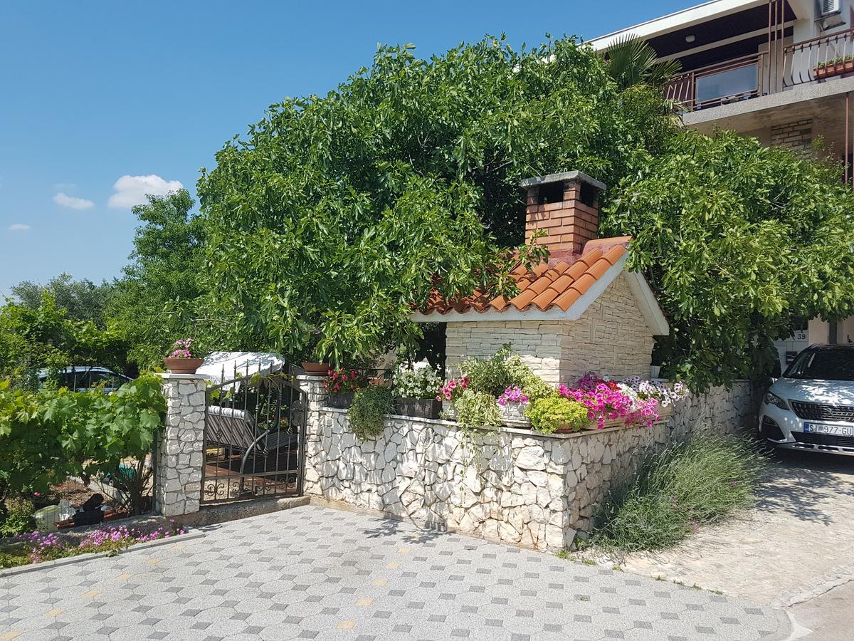 Apartment Adis Šibenik Eksteriør bilde